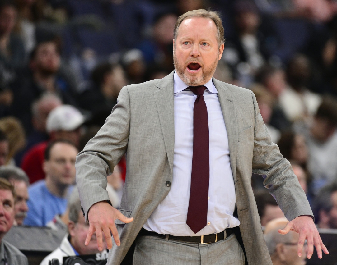 雄鹿主教练力挺球员,要求全队团结一致 雄鹿主教练力挺球员,要求全队团结一致