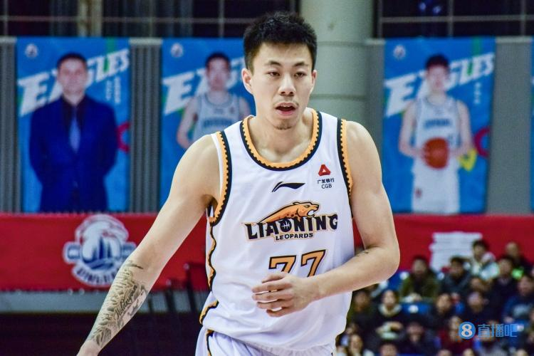 广州队鏖战掘金,张镇麟刷新纪录 广州队鏖战掘金,张镇麟刷新纪录