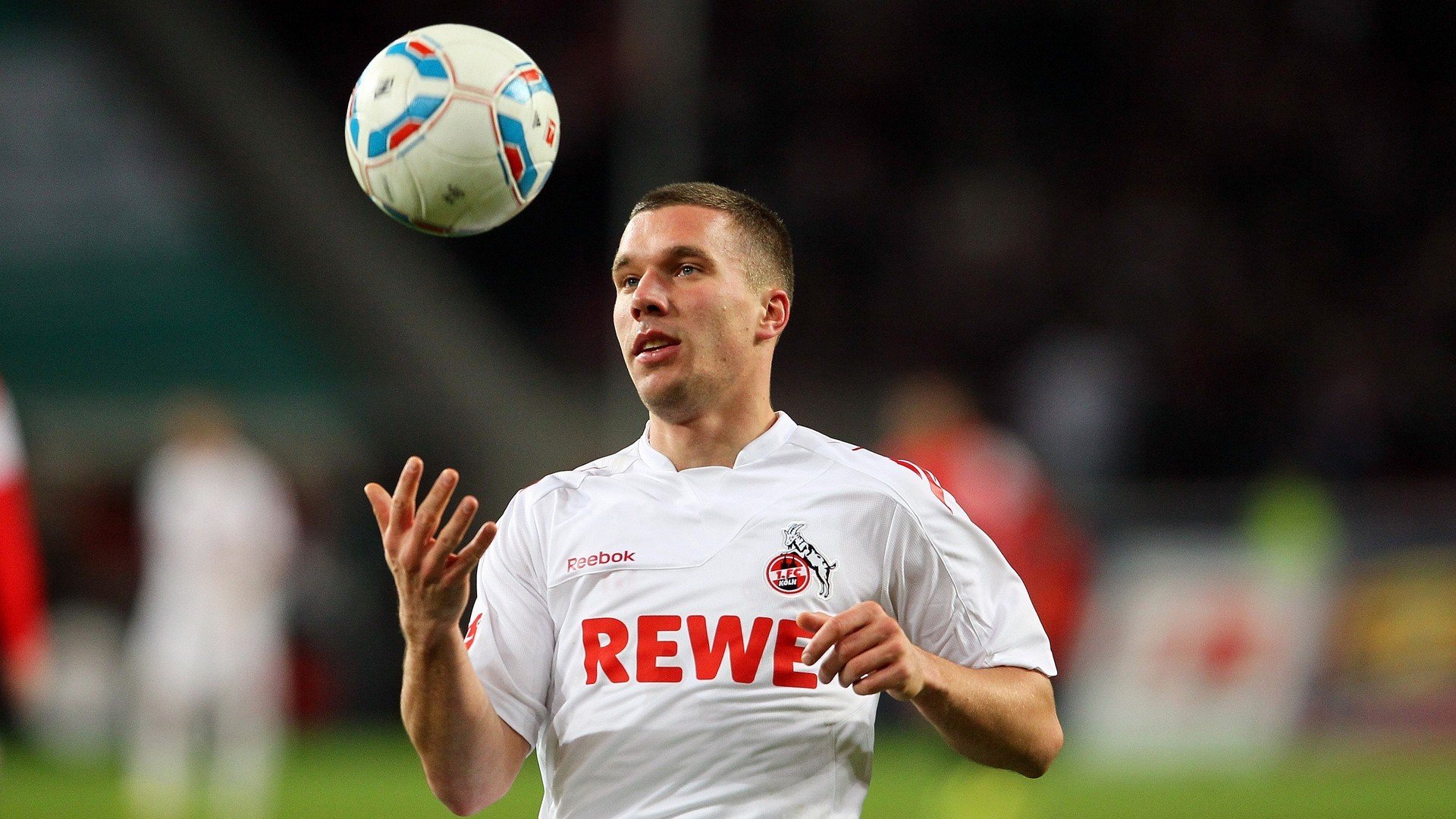 雷速体育入口-维尼修斯冠军级表现闪耀全场，马里奥·格策助皇马速胜莱比锡红牛