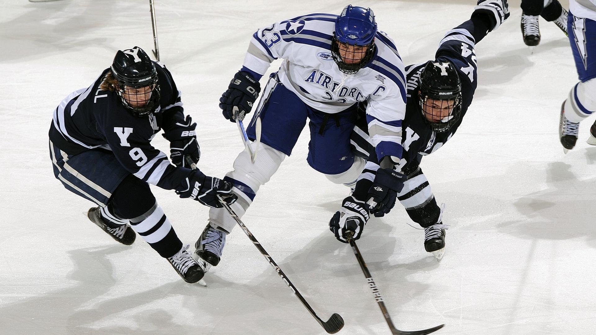 孤骑破阵，塞恩斯如何以一人之力改写F1团队战争的定义