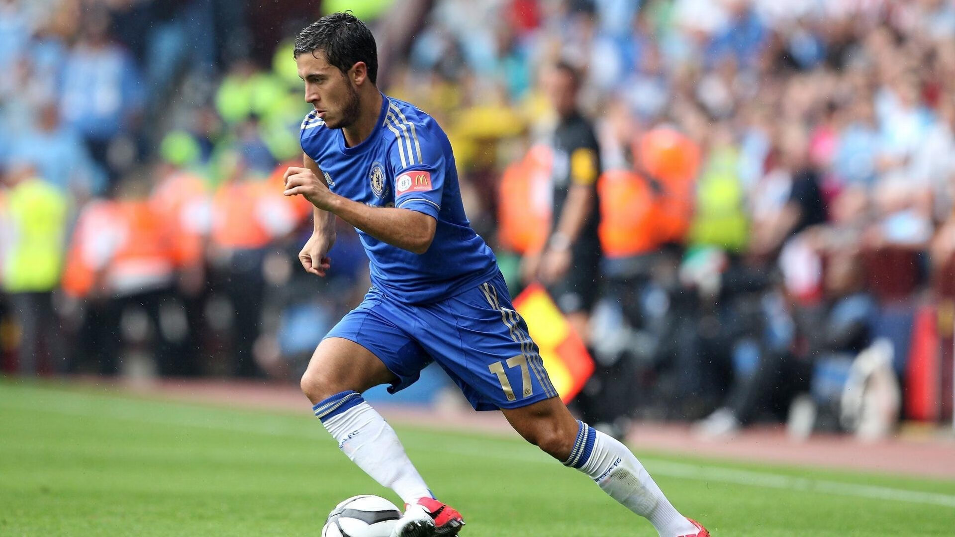 孤胆英雄与银色奇迹，阿隆索独扛大旗，阿斯顿马丁横扫红牛王朝